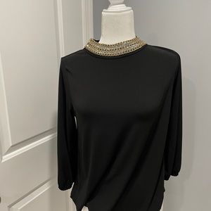 BLACK BLOUSE WITH GOLD DETAILS